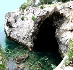 Grotta delle Viole